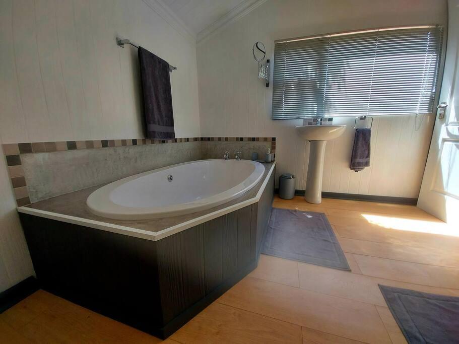 Cosy Corner Apartment Kampersrus AH ภายนอก รูปภาพ